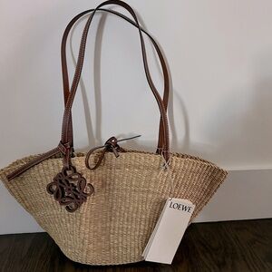 Loewe NWT Small Shell Basket Bag with authenticity card and dust bag